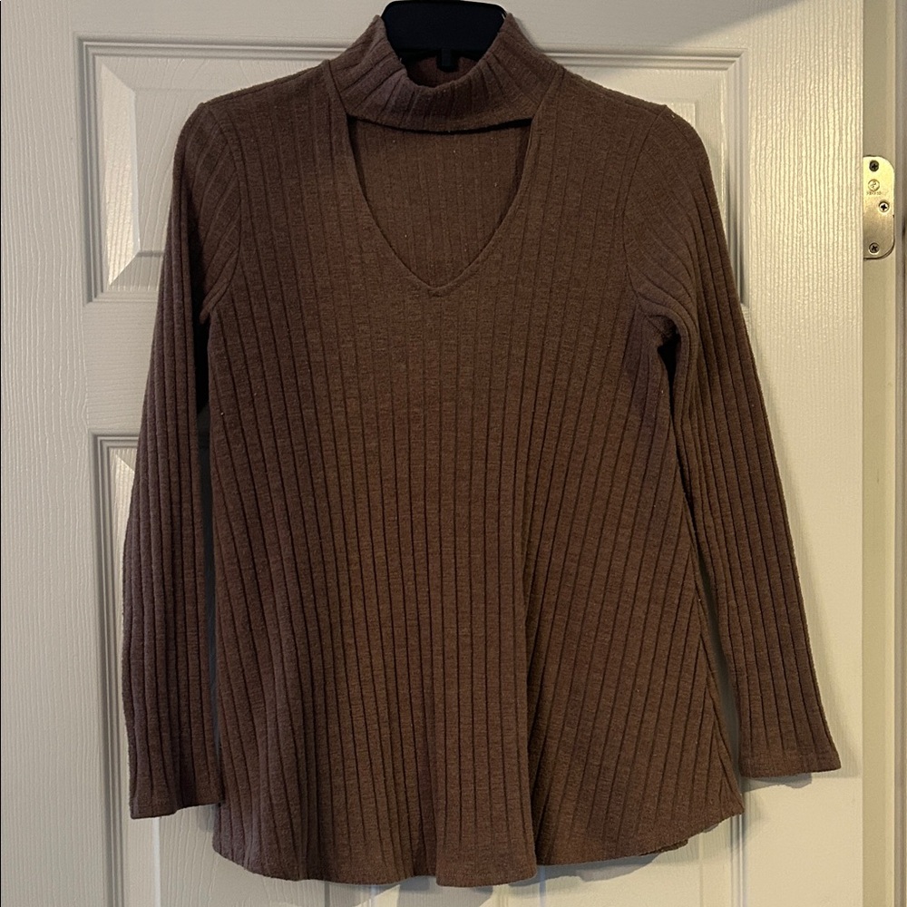 Brown Ribbed Turtleneck Sweater, small